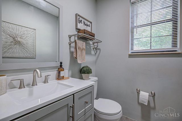 672 Glenway Drive, Hamilton, OH 45013