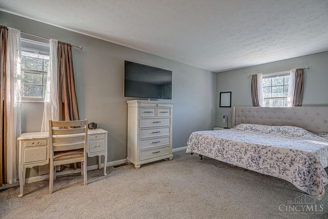 672 Glenway Drive, Hamilton, OH 45013