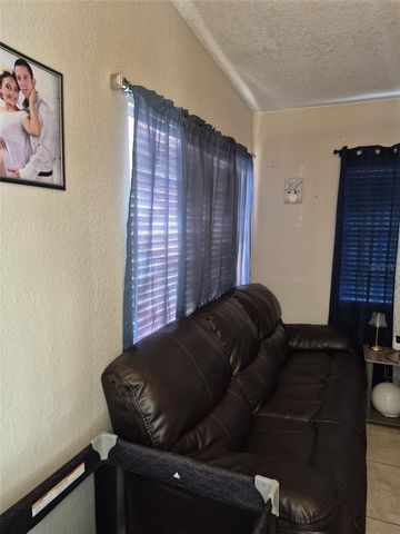 6217 BLOSSOM AVENUE, Tampa, FL 33614