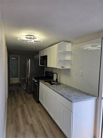 6217 BLOSSOM AVENUE, Tampa, FL 33614