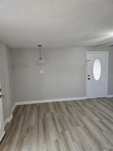 6217 BLOSSOM AVENUE, Tampa, FL 33614