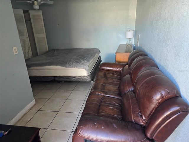 6217 BLOSSOM AVENUE, Tampa, FL 33614