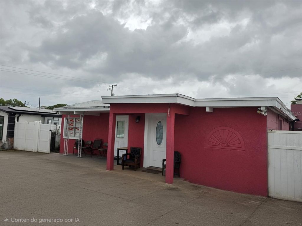 6217 BLOSSOM AVENUE, Tampa, FL 33614