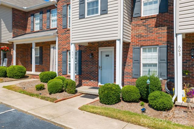 1102 22nd Street NE 604, Hickory, NC 28601