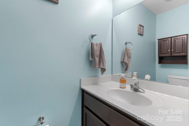 1102 22nd Street NE 604, Hickory, NC 28601