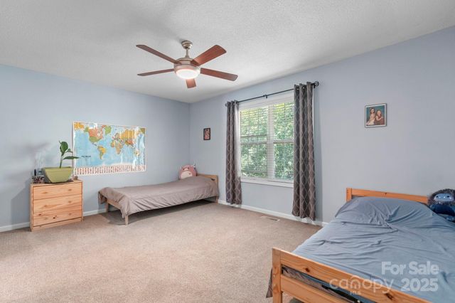 1102 22nd Street NE 604, Hickory, NC 28601