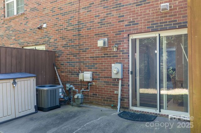 1102 22nd Street NE 604, Hickory, NC 28601