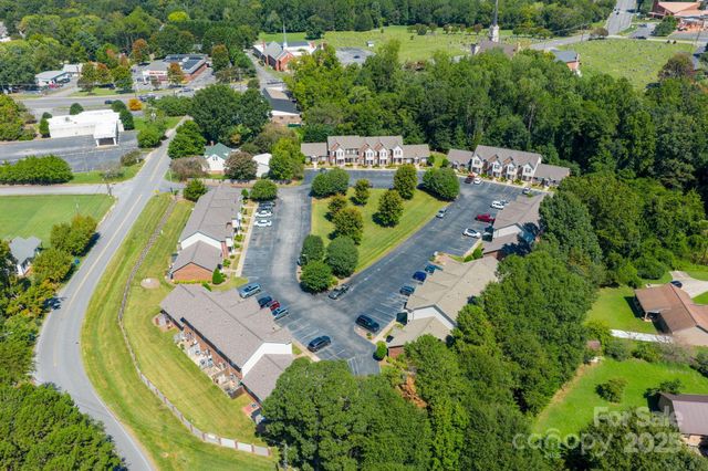 1102 22nd Street NE 604, Hickory, NC 28601