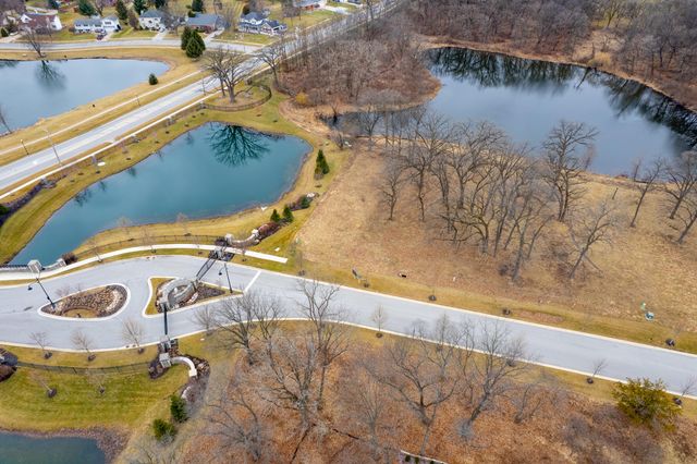 9260 Continental Way, St. John, IN 46373