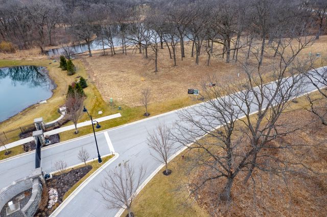 9260 Continental Way, St. John, IN 46373