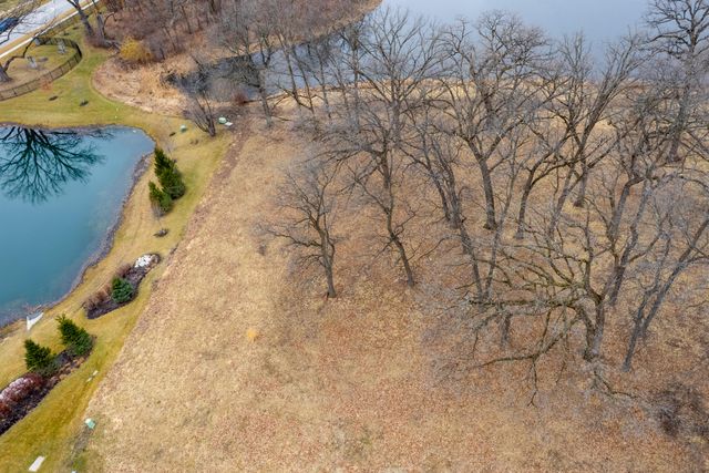 9260 Continental Way, St. John, IN 46373