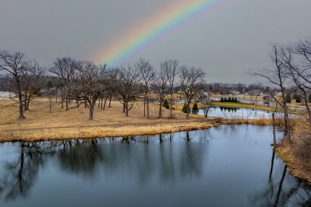 9260 Continental Way, St. John, IN 46373