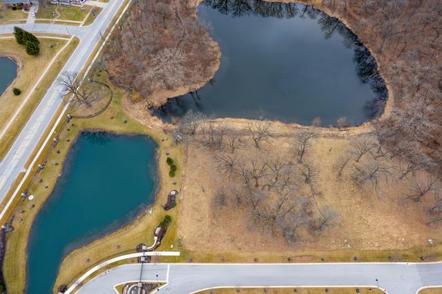 9260 Continental Way, St. John, IN 46373