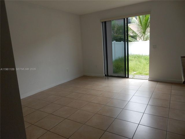 3467 W 89th Ter 0, Hialeah, FL 33018
