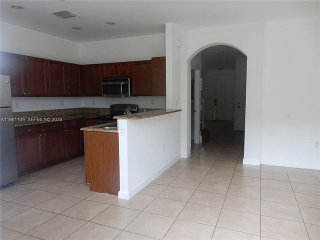 3467 W 89th Ter 0, Hialeah, FL 33018