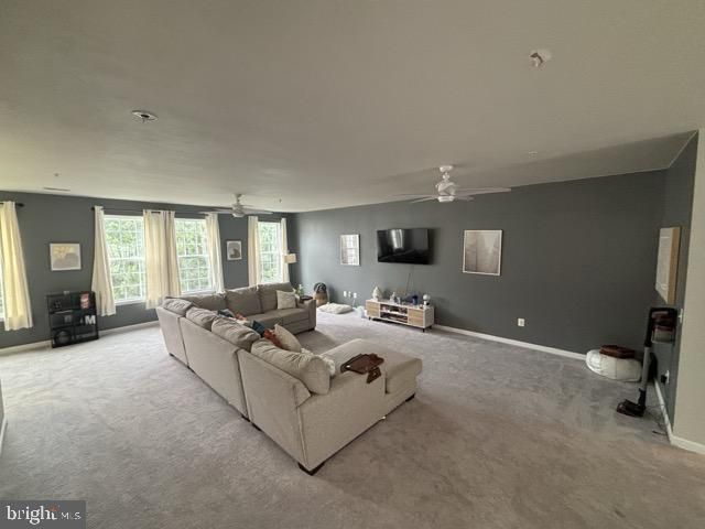 14816 MASON CREEK CIR, Woodbridge, VA 22191