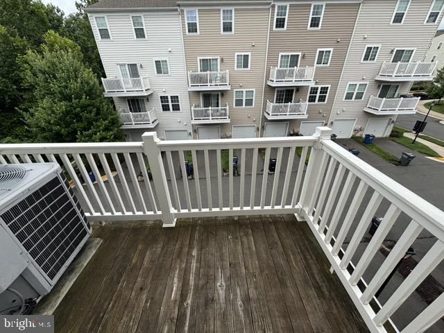 14816 MASON CREEK CIR, Woodbridge, VA 22191