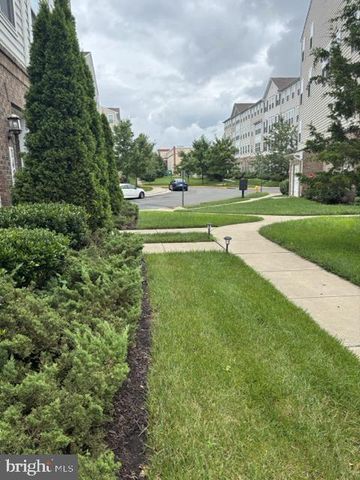14816 MASON CREEK CIR, Woodbridge, VA 22191