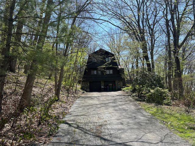 50 Dogwood Road, Hopewell Junction, NY 12533