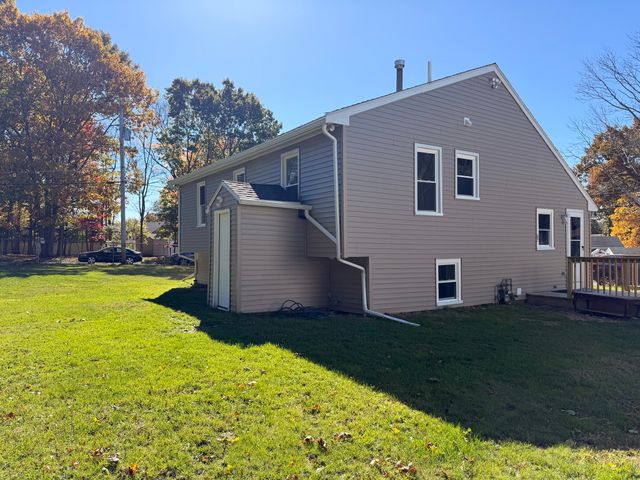 90 George St, Brockton, MA 02302