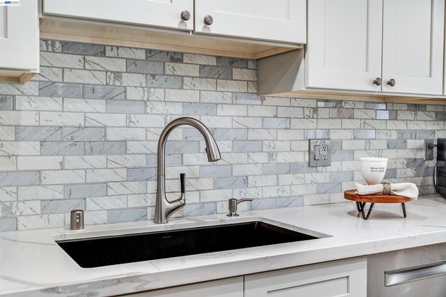 7332 Stonedale Dr, Pleasanton, CA 94588