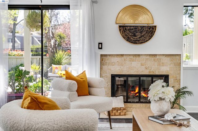 7332 Stonedale Dr, Pleasanton, CA 94588