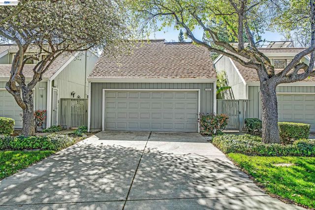 7332 Stonedale Dr, Pleasanton, CA 94588