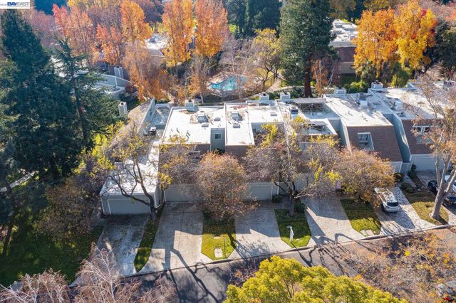 7332 Stonedale Dr, Pleasanton, CA 94588