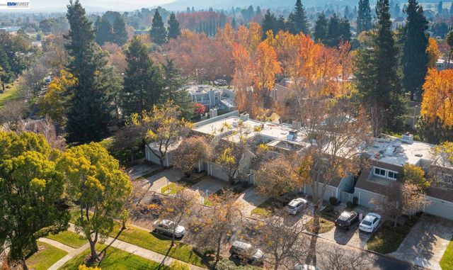 7332 Stonedale Dr, Pleasanton, CA 94588