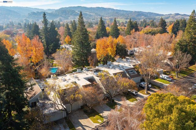 7332 Stonedale Dr, Pleasanton, CA 94588