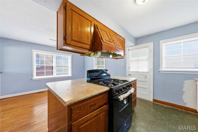 3057 Arlmont Drive, Bel-nor, MO 63121