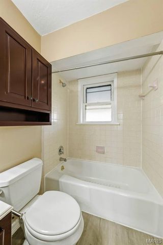 3057 Arlmont Drive, Bel-nor, MO 63121