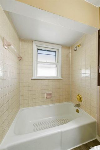 3057 Arlmont Drive, Bel-nor, MO 63121