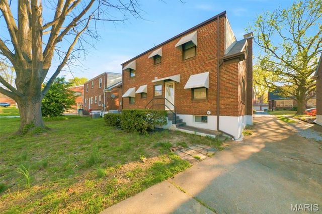 3057 Arlmont Drive, Bel-nor, MO 63121