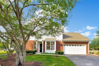 1586 Matthew Drive 1586, Algonquin, IL 60102
