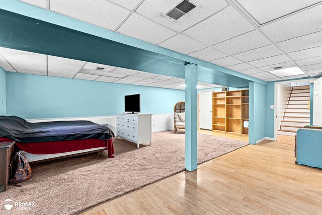 7353 E Maple Avenue, Grand Blanc, MI 48439