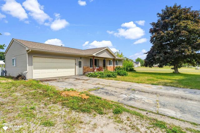 7353 E Maple Avenue, Grand Blanc, MI 48439
