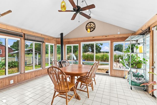 7353 E Maple Avenue, Grand Blanc, MI 48439
