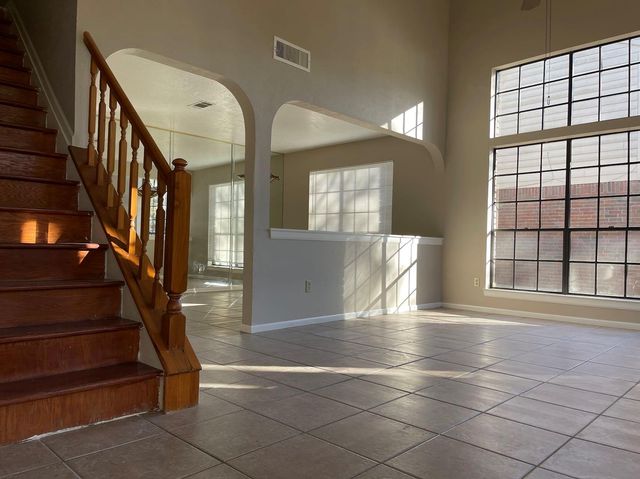 88 W Rainbow Ridge Circle, The Woodlands, TX 77381