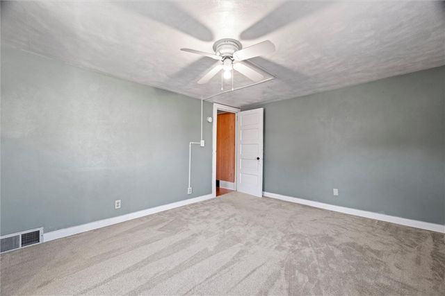 100 2nd St, Avonmore, PA 15618