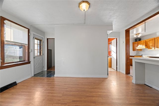 100 2nd St, Avonmore, PA 15618