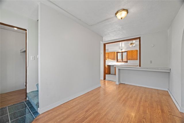 100 2nd St, Avonmore, PA 15618