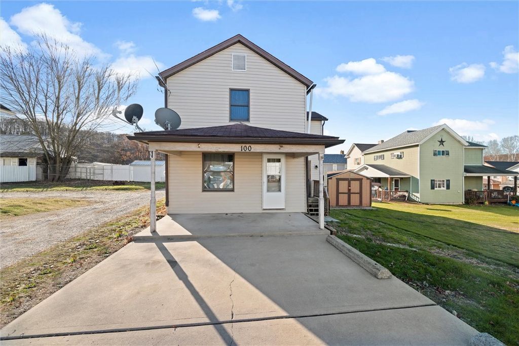 100 2nd St, Avonmore, PA 15618