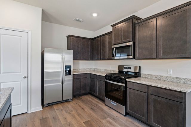 8436 White Wolf Trail, Ponder, TX 76259