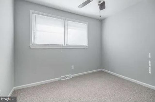 34 RICHARDS AVE, Pine Hill, NJ 08021