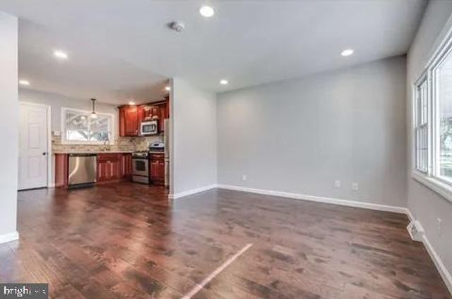 34 RICHARDS AVE, Pine Hill, NJ 08021
