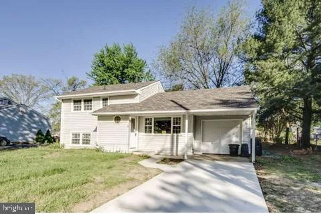 34 RICHARDS AVE, Pine Hill, NJ 08021