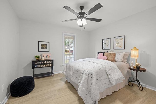 407 Pines Of Warrick DR, Chesapeake, VA 23322