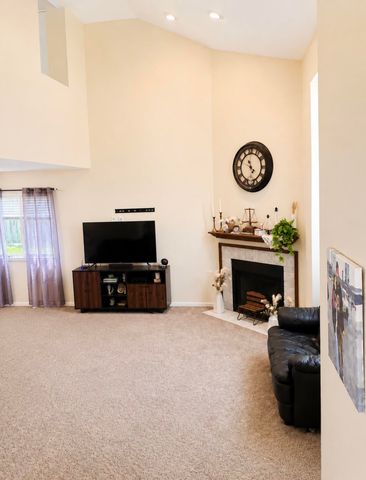 213 Clinton Street, Lowell, IN 46356