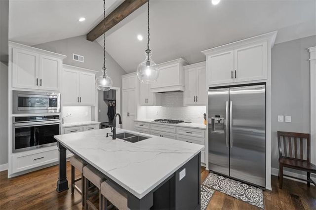 2787 SW 12th Terrace, Lee's Summit, MO 64081